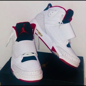 Air Jordan Son of Mars size 12  wht, rd, cement